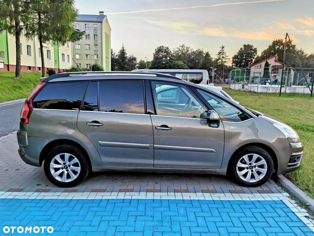 Citroën C4 Picasso 1.6 HDi FAP Exclusive - 6