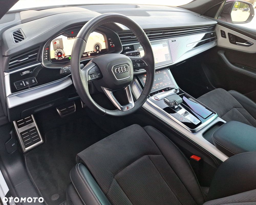 Audi SQ8 - 11
