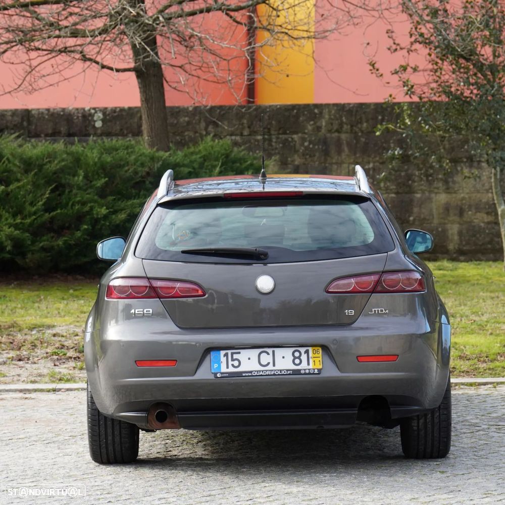 Alfa Romeo 159 Sportwagon 1.9 JTDm 16V Sportiva - 31