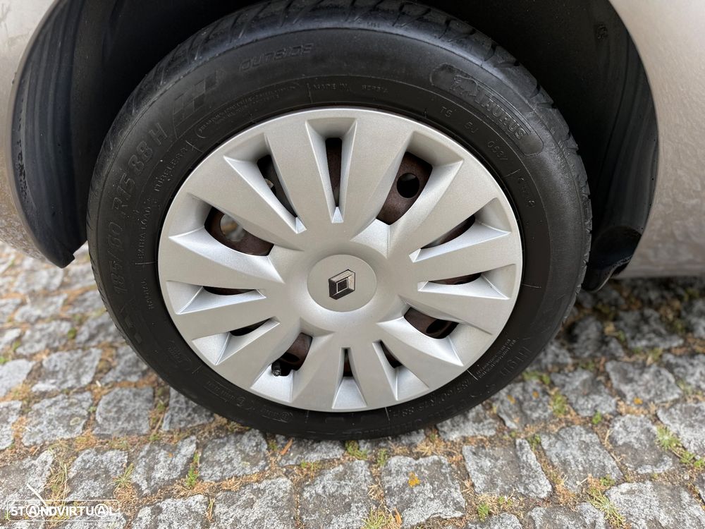 Renault Clio 1.2 16V Dynamique S - 13