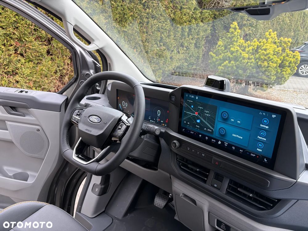 Ford CUSTOM VAN TRAIL - 11