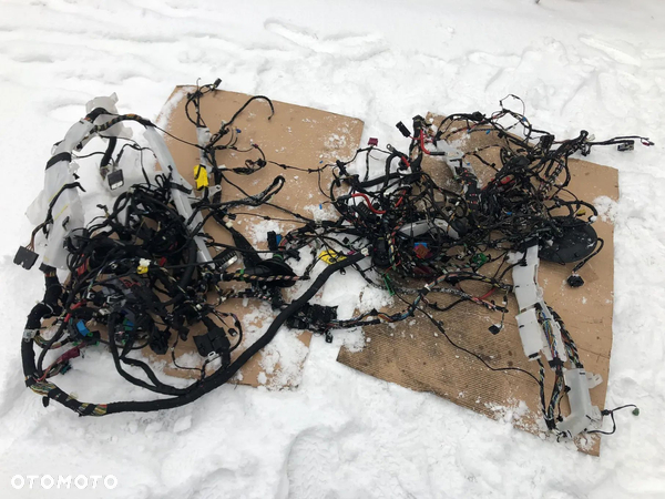 WIĄZKA INSTALACJA GŁÓWNA POJAZDU BMW 2 G42 HARMAN