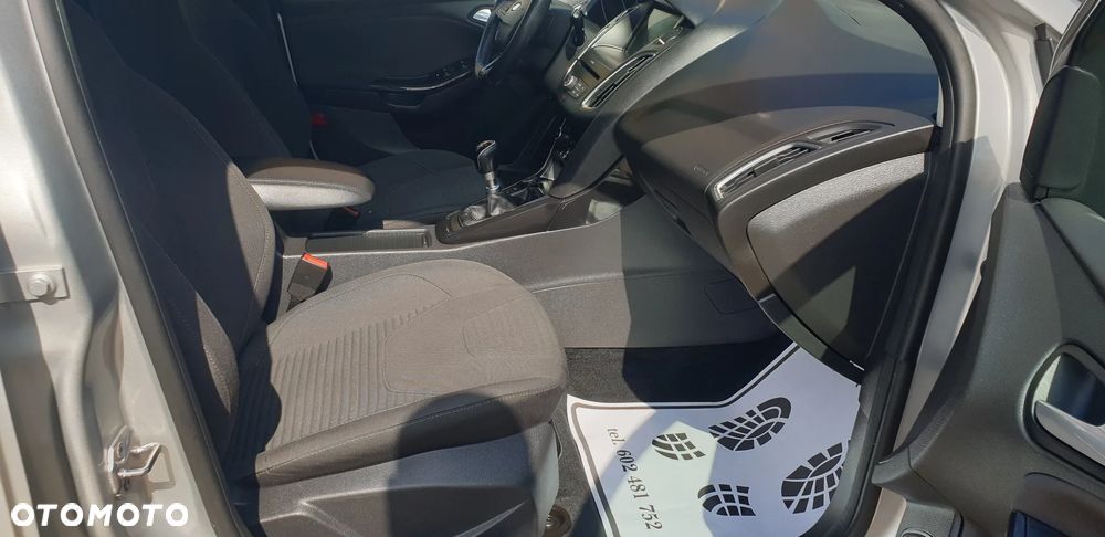 Ford Focus - 13