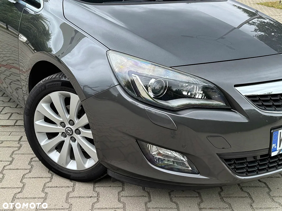 Opel Astra 1.4 Turbo Cosmo - 28