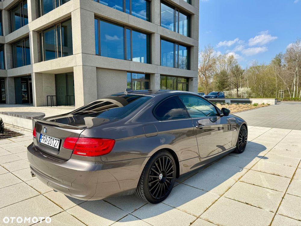 BMW Seria 3 320d - 9