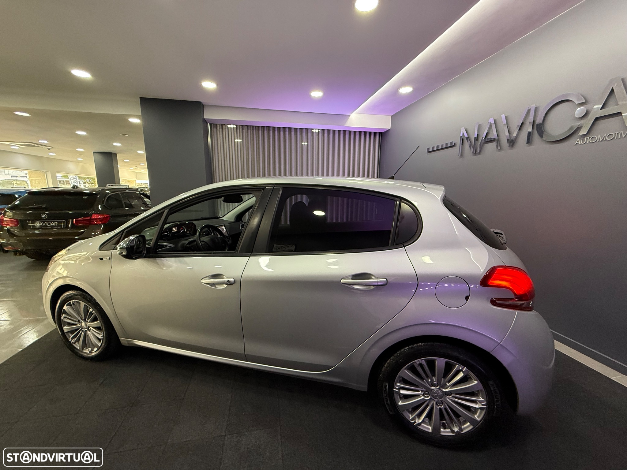 Peugeot 208 1.2 PureTech Style - 19
