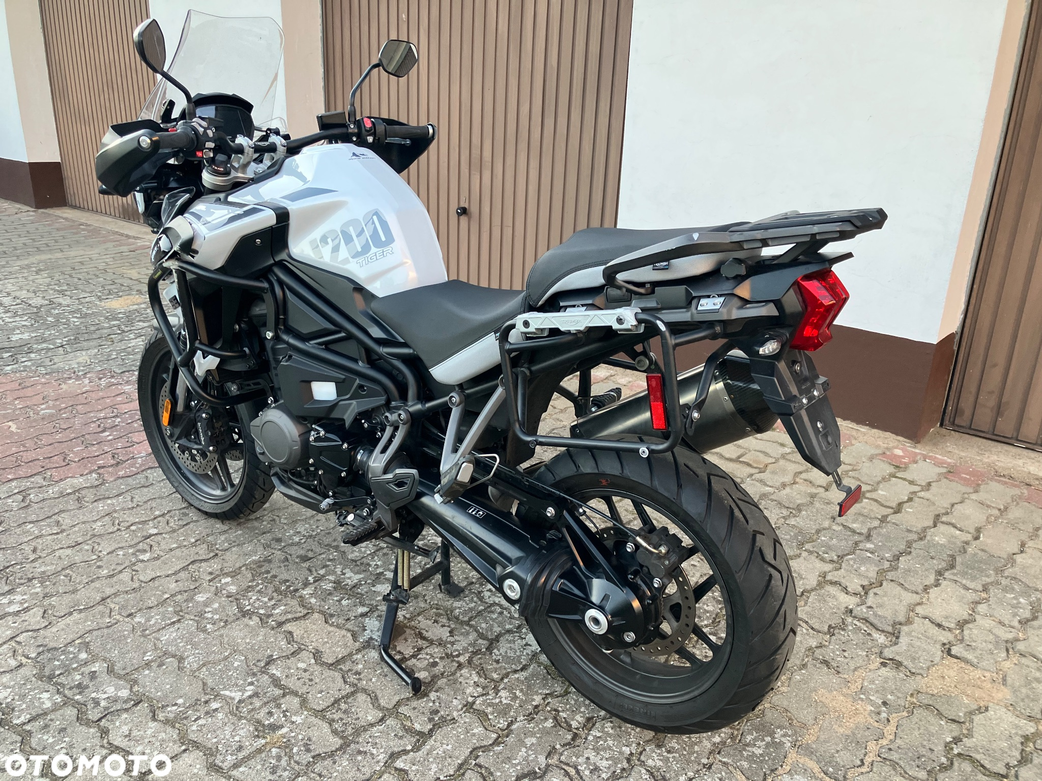 Triumph Tiger - 16