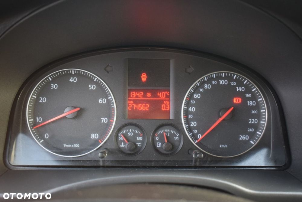 Volkswagen Caddy - 26