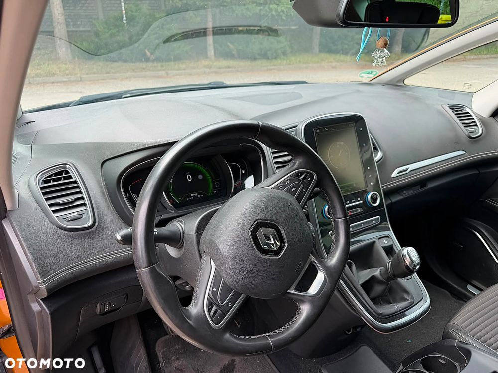 Renault Scenic ENERGY TCe 130 BOSE EDITION - 9