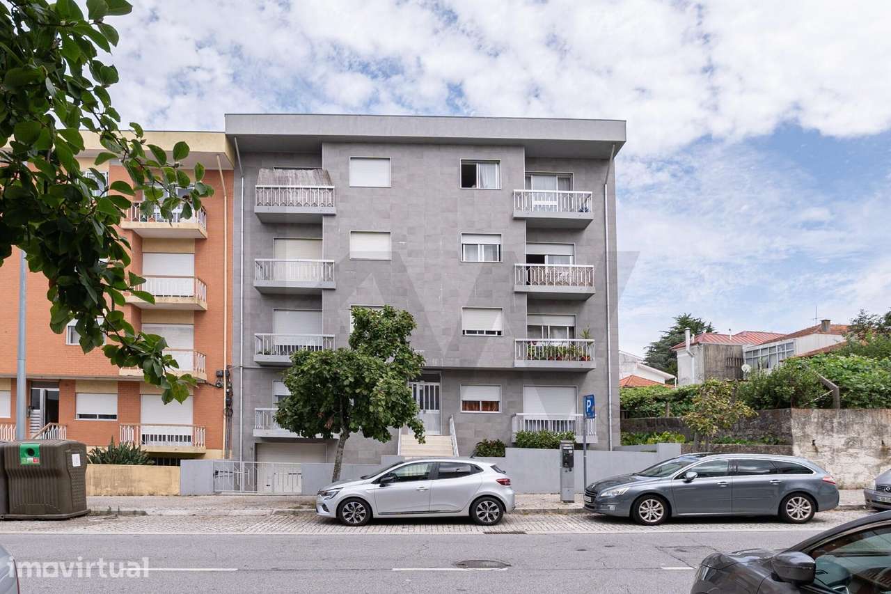 Apartamento T2+1 | Varandas | Lugar de garagem | Centro da Maia - Grande imagem: 2/27
