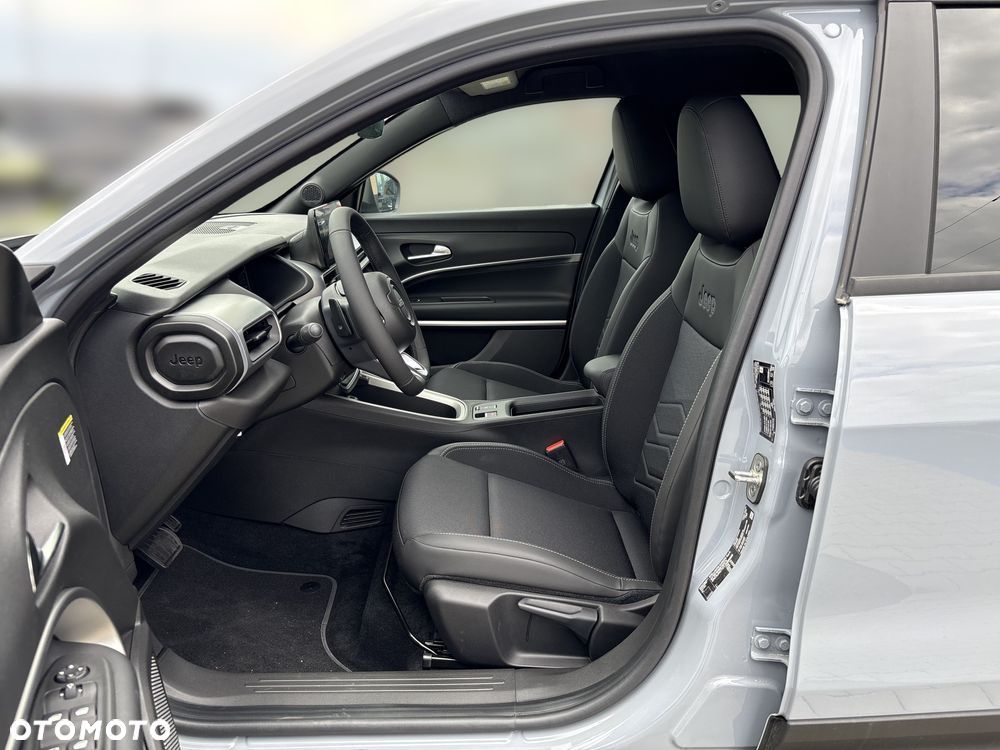 Jeep Avenger 1.2 T3 mHEV Summit eDCT6 - 15