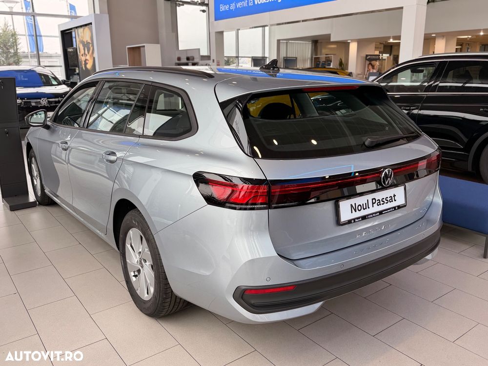 Volkswagen Passat 1.5 eTSI DSG MHEV Base - 18