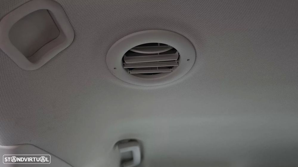 Ford S-Max 1.5 Eco Boost Start-Stopp TITANIUM - 31