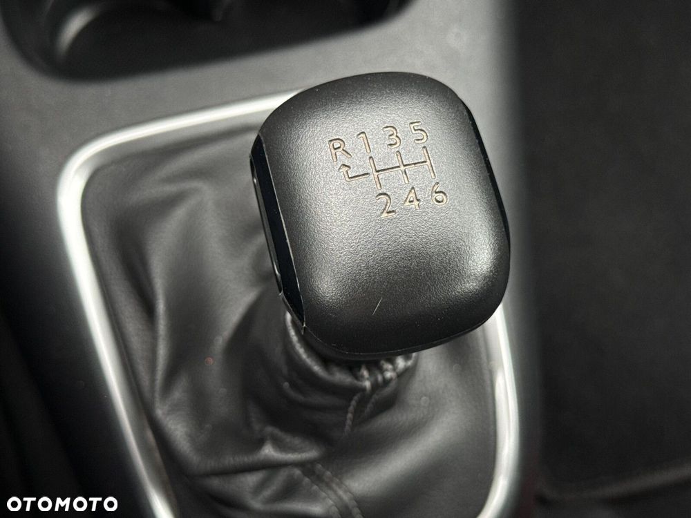 Citroën C3 1.2 PureTech Shine - 16