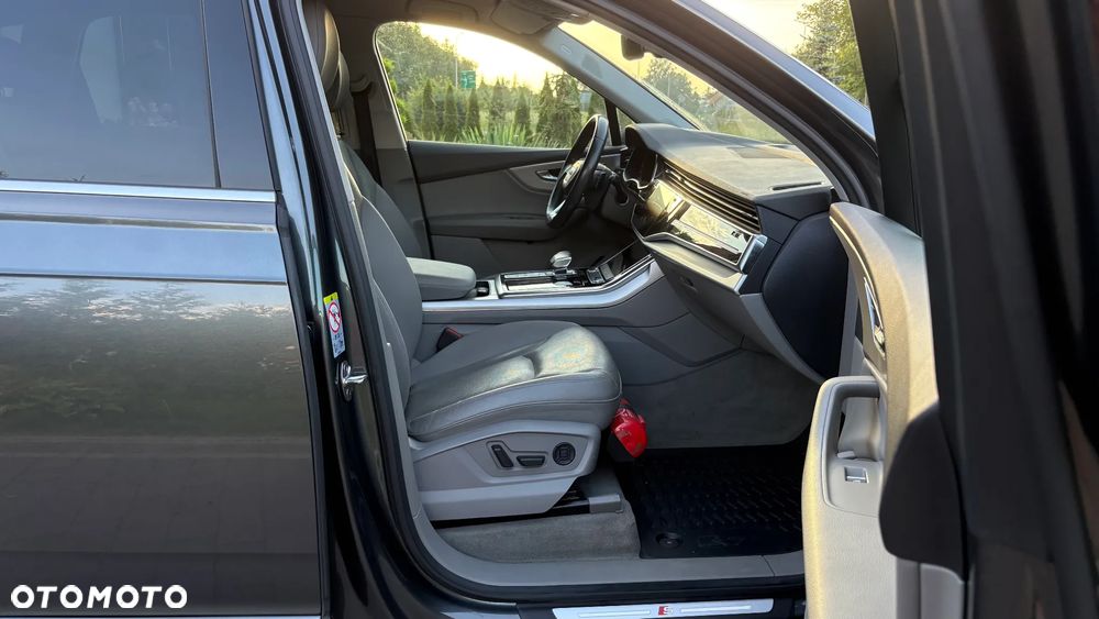 Audi Q7 45 TDI mHEV Quattro S Line Tiptr - 32