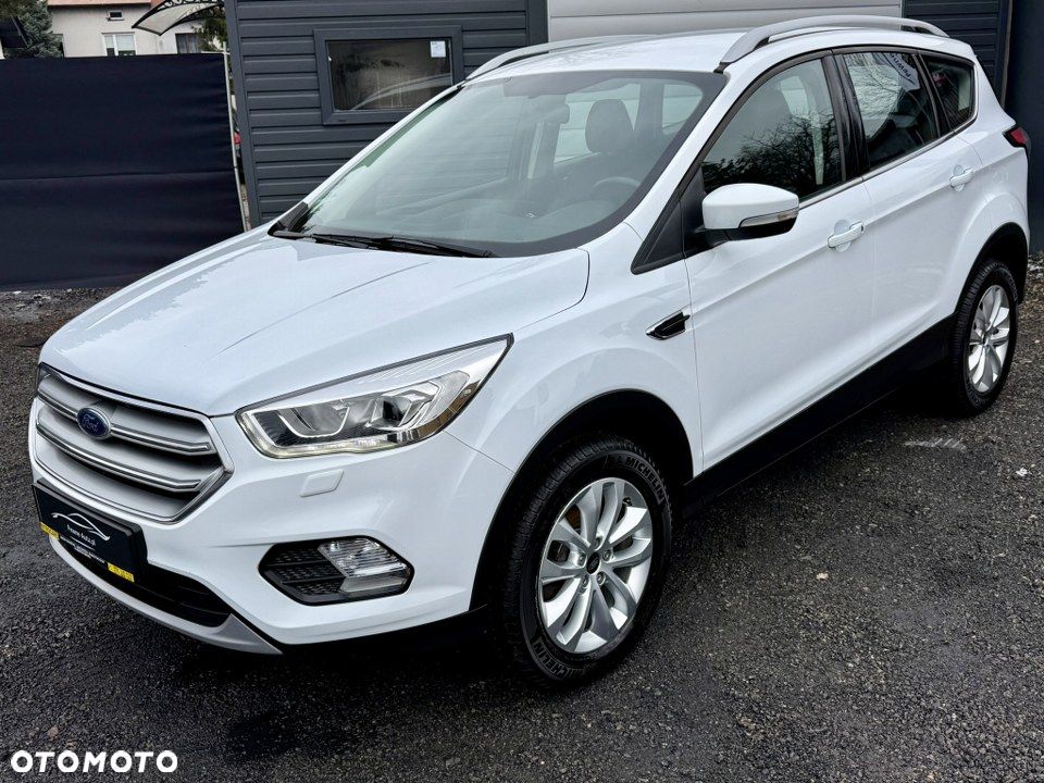 Ford Kuga 1.5 EcoBoost 2x4 Titanium - 3