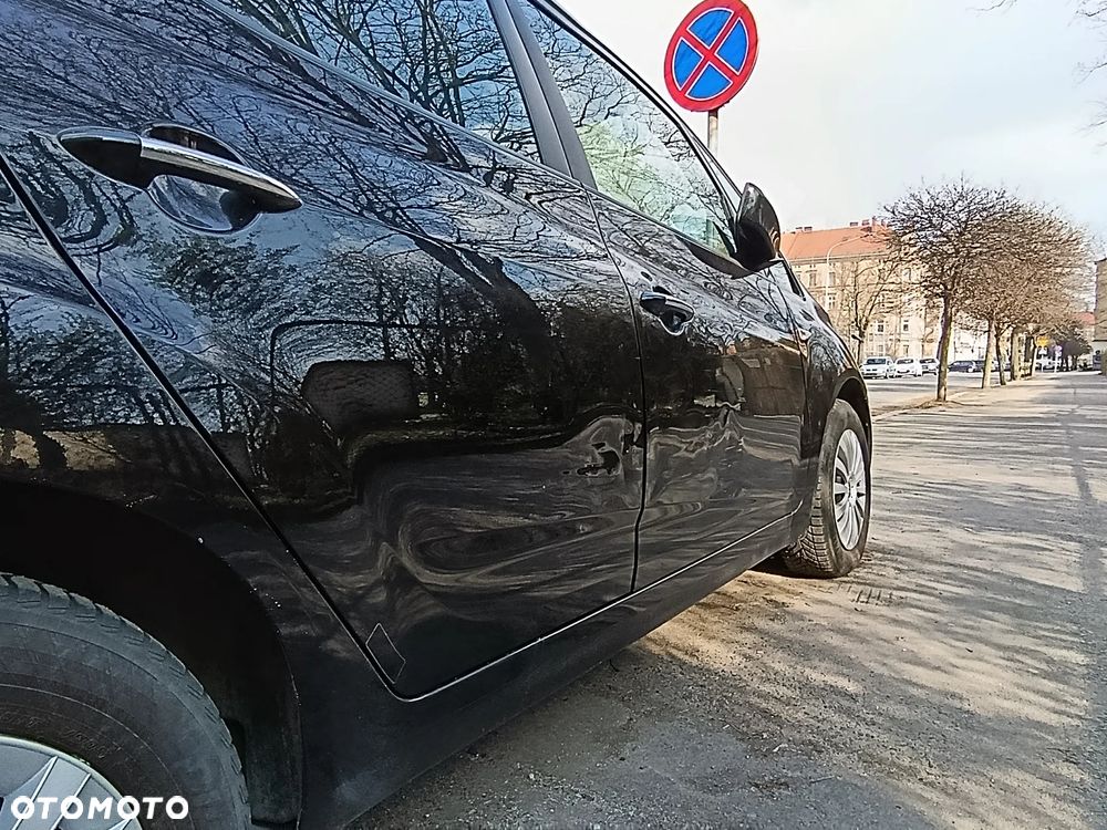 Hyundai ix20 1.4 blue Comfort - 11