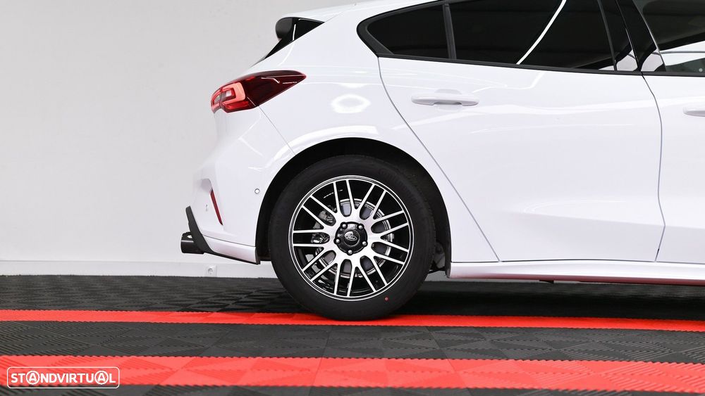 Ford Focus 1.0 EcoBoost MHEV ST-Line X Aut. - 19