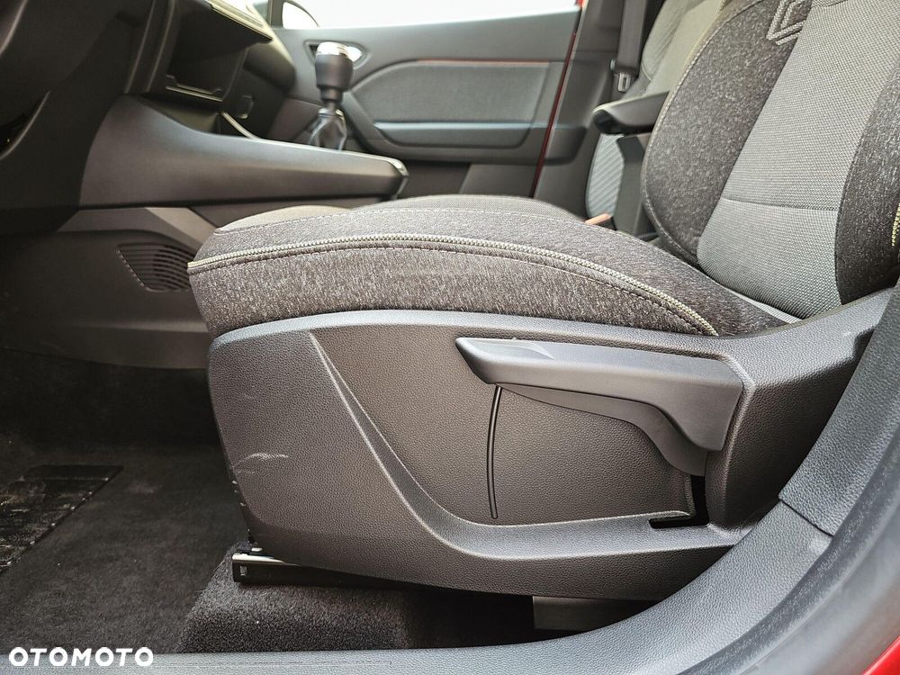 Renault Captur - 29