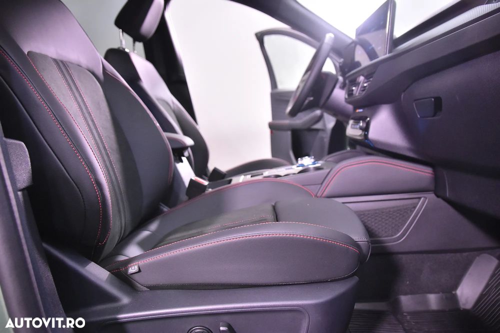 Ford Kuga 2.5 Duratec FWD PHEV ST-Line X - 11