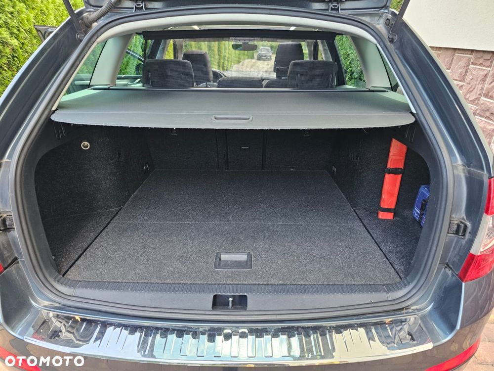 Skoda Octavia 1.4 TSI Joy DSG - 39