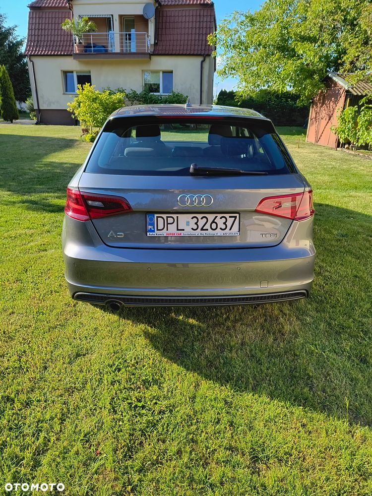 Audi A3 Sportback 1.2 TFSI S line Sportpaket - 3
