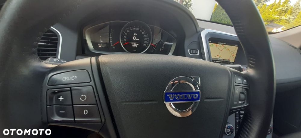 Volvo XC 60 - 8