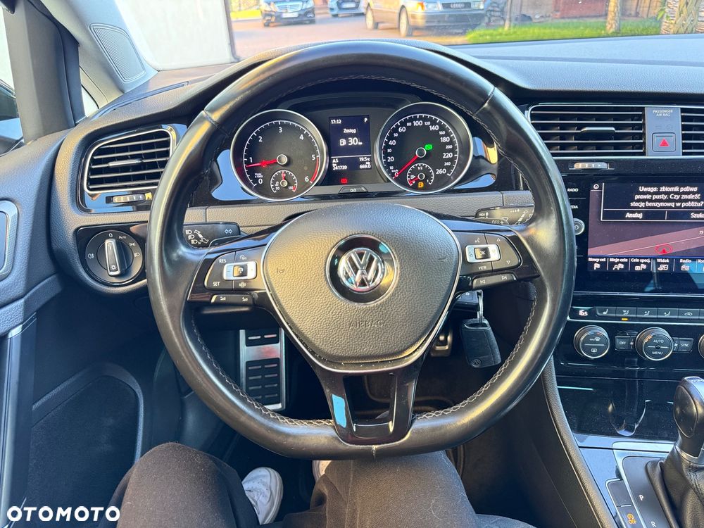 Volkswagen Golf 1.6 TDI SCR DSG IQ.DRIVE - 25
