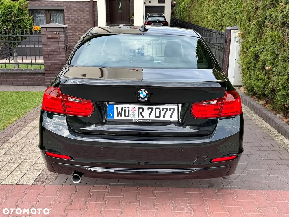 BMW Seria 3 318d Blue Performance Sport Line - 14