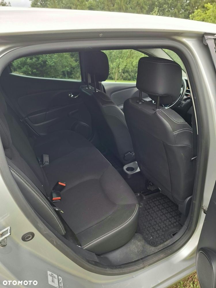 Renault Clio 1.5 dCi Zen - 10