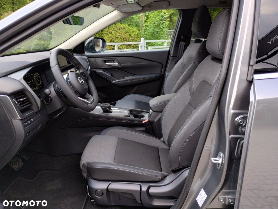 Nissan Qashqai - 12