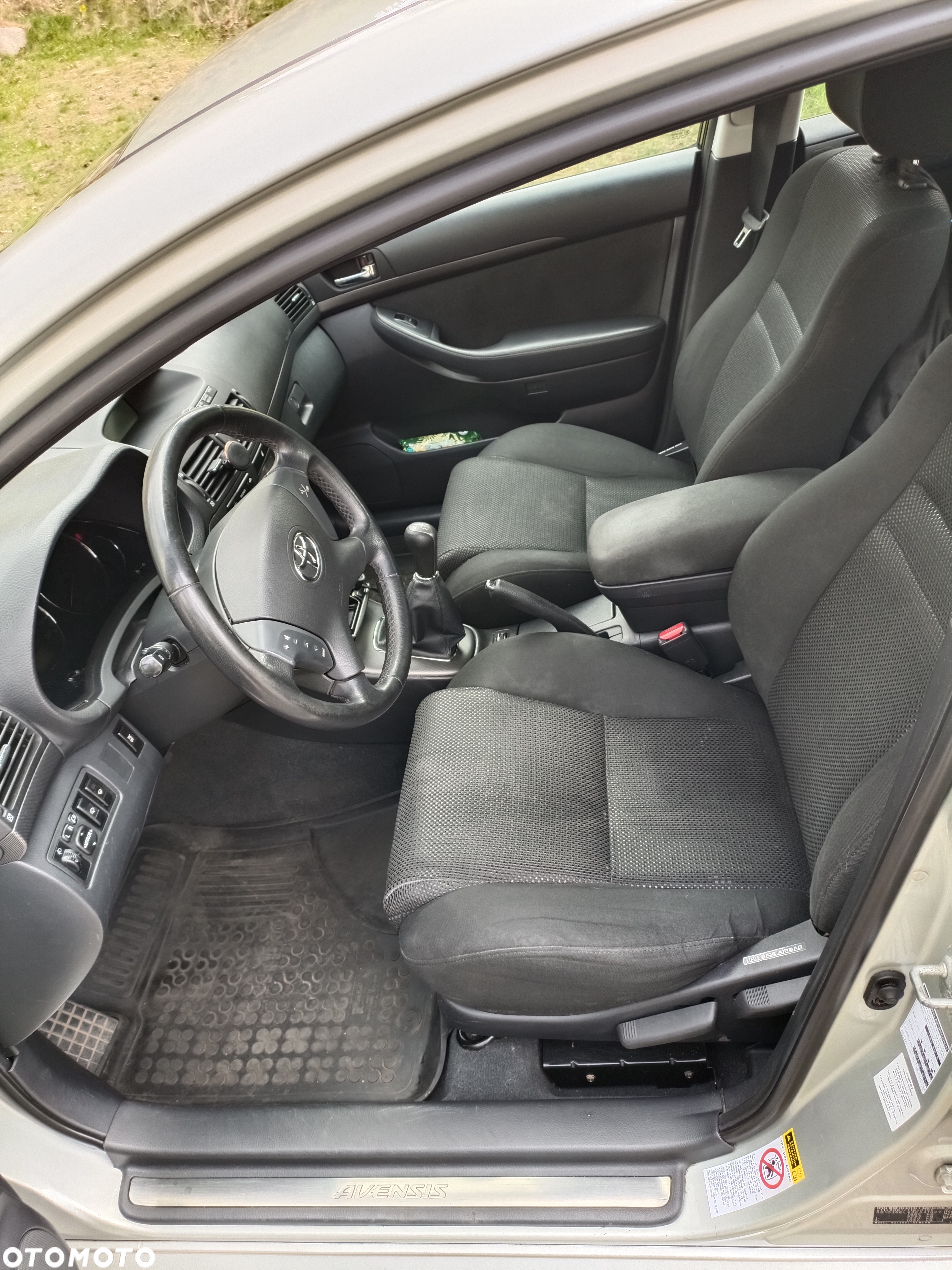 Toyota Avensis 2.0 VVT-i Sol - 8