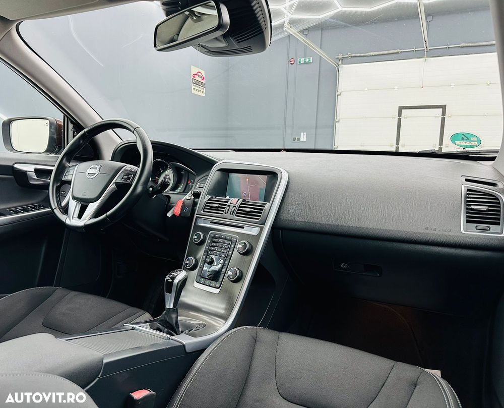 Volvo XC 60 D3 Momentum - 21