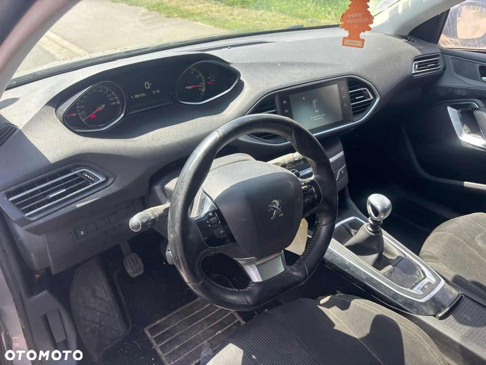 Peugeot 308 1.6 THP Active - 6