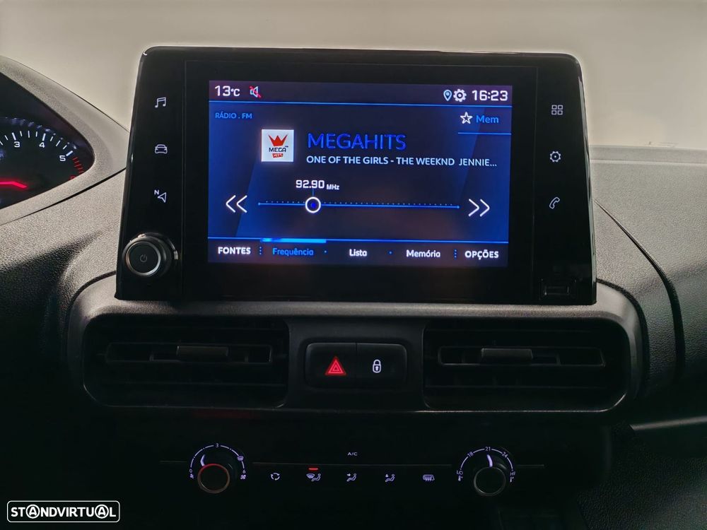 Peugeot Partner 1.5 BlueHDi Asphalt Longa - 19