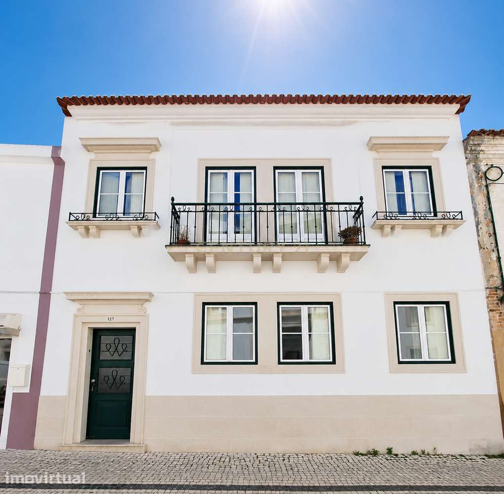 Moradia T6 - Centro de Rio Maior - Grande imagem: 2/23
