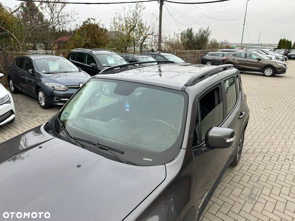 Jeep Renegade - 32