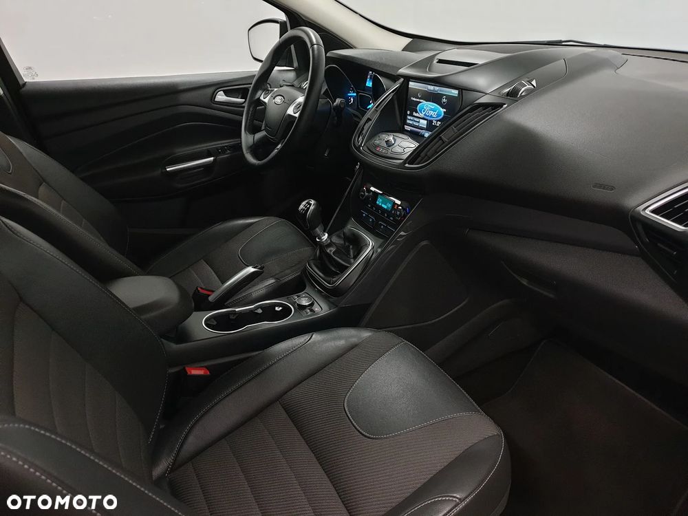 Ford Kuga - 20