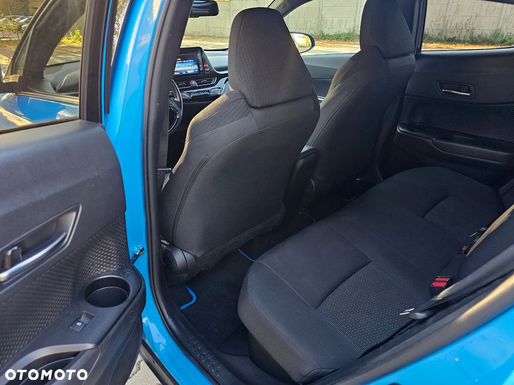 Toyota C-HR - 15