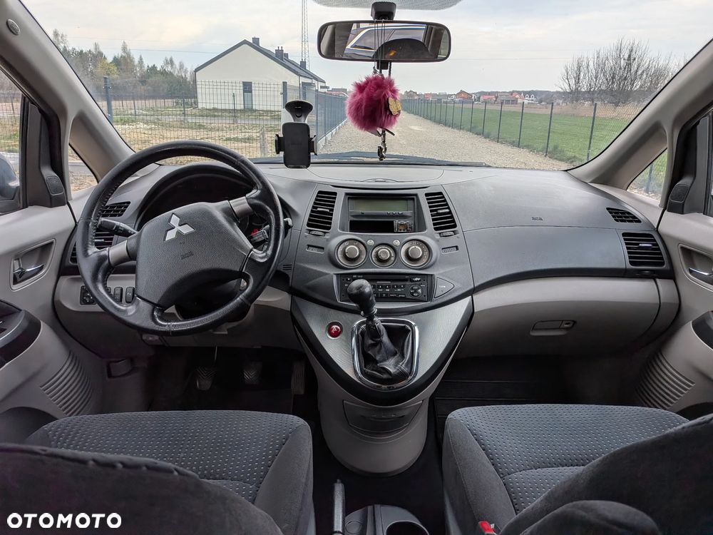 Mitsubishi Grandis 2.0 DID Intense - 10