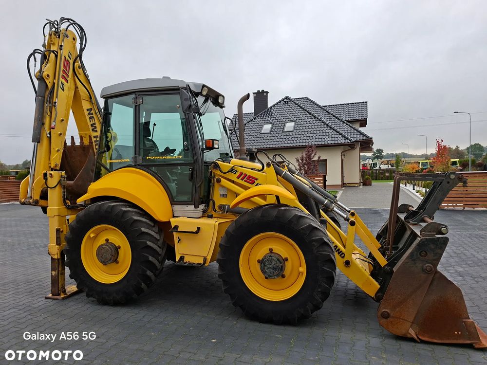 New Holland B115 B / Joystick / Koparko Ładowarka / - 3