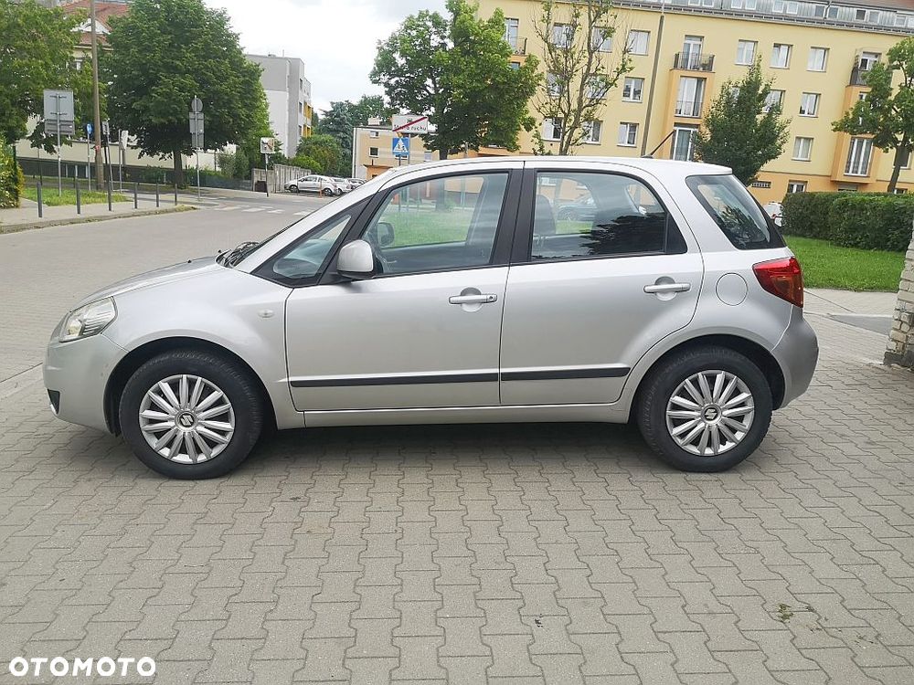 Suzuki SX4 - 5