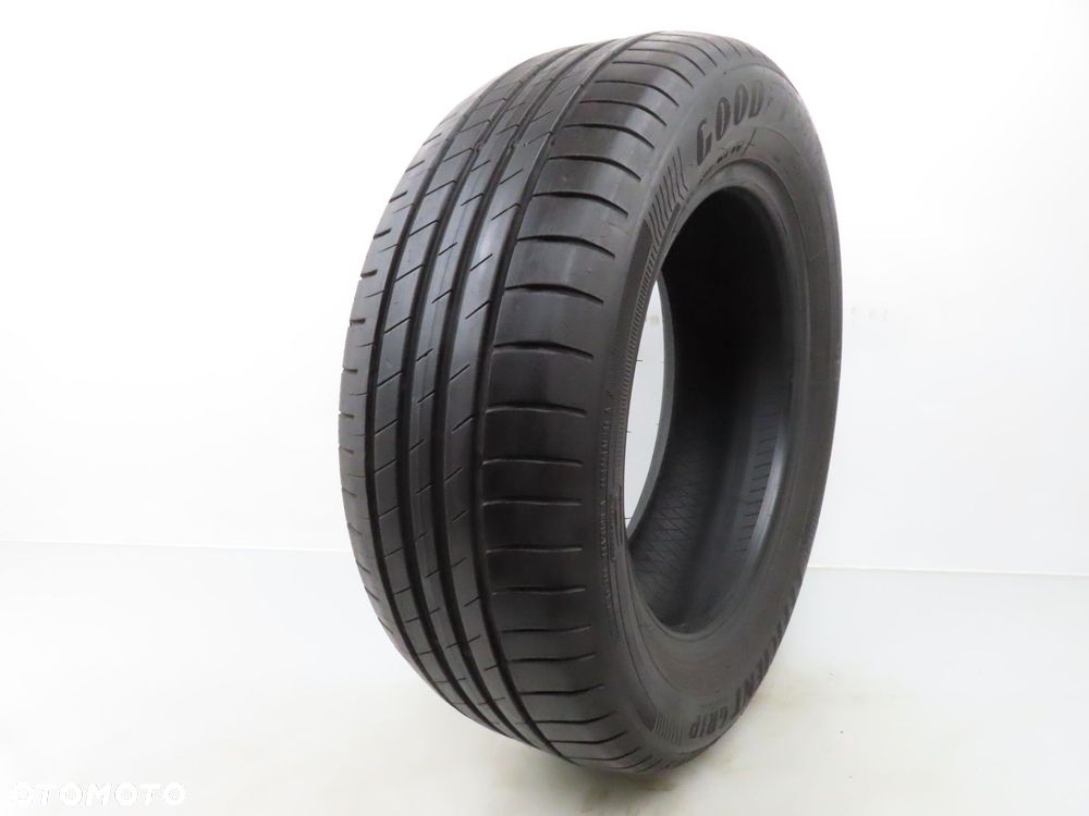 215/60R16 OPONA LETNIA Goodyear EfficientGrip Performance 99H XL - 1