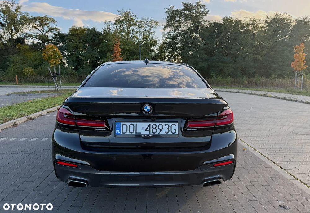 BMW Seria 5 530i xDrive M Sport Edition - 4