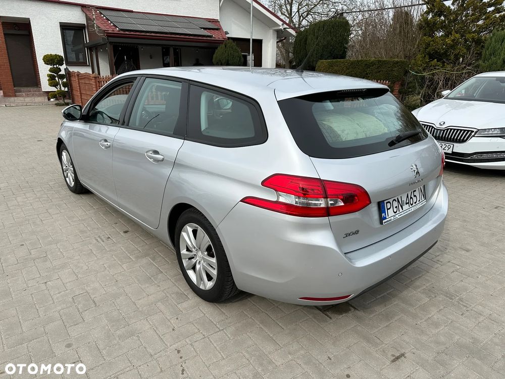 Peugeot 308 - 4