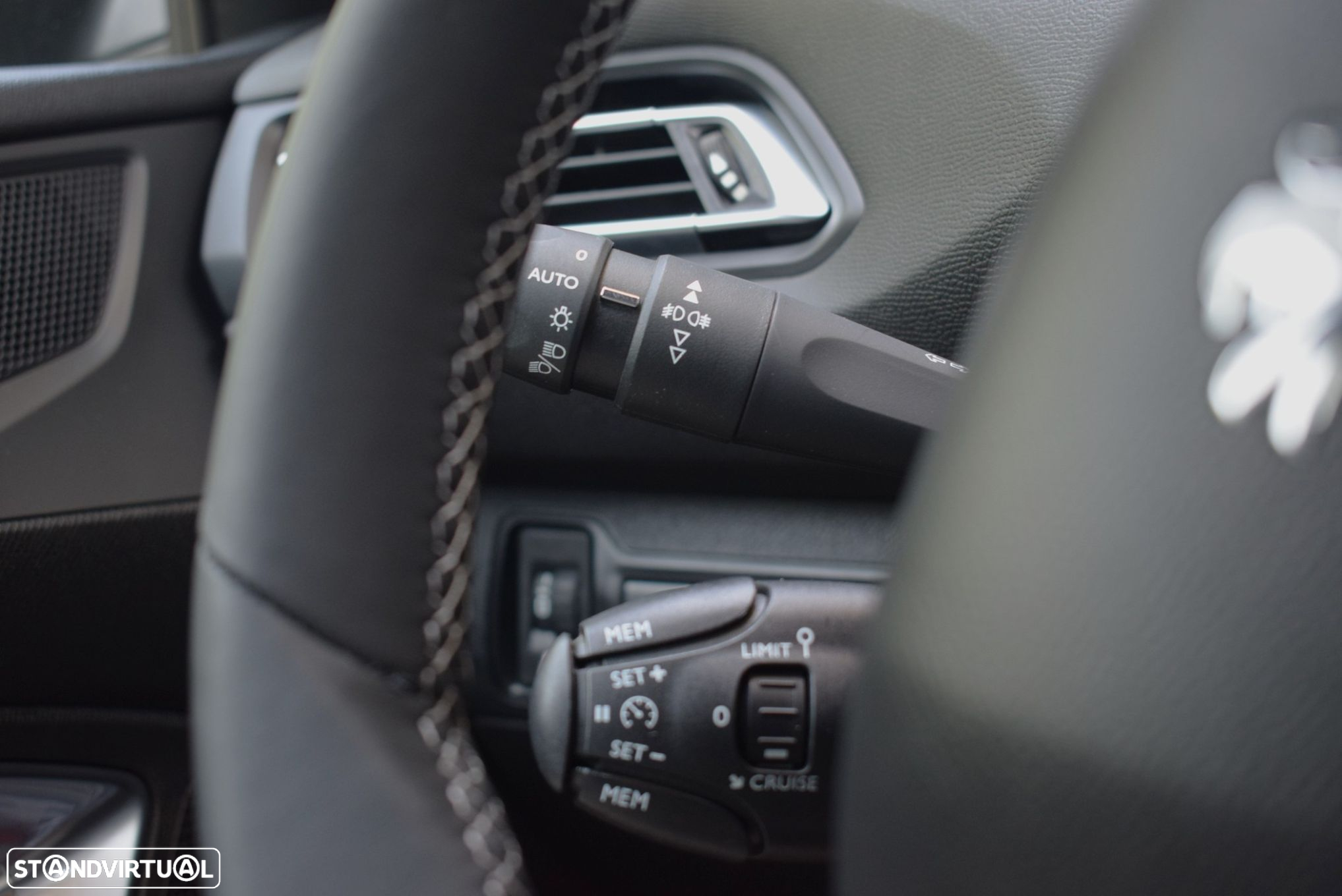 Peugeot 308 1.2 PureTech Style - 23