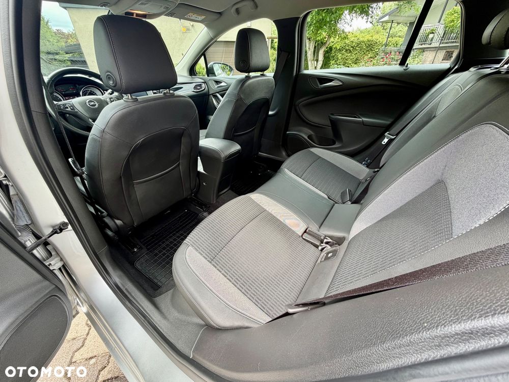 Opel Astra 1.2 T Elegance S&S - 14
