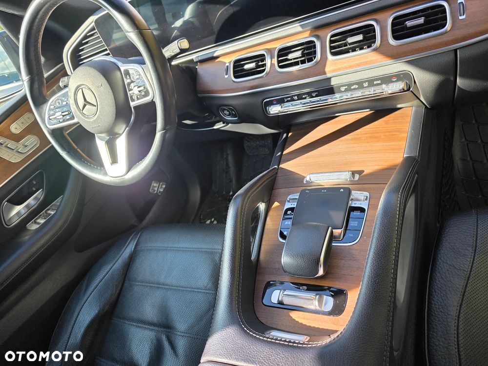 Mercedes-Benz GLE 300 d 4-Matic - 22