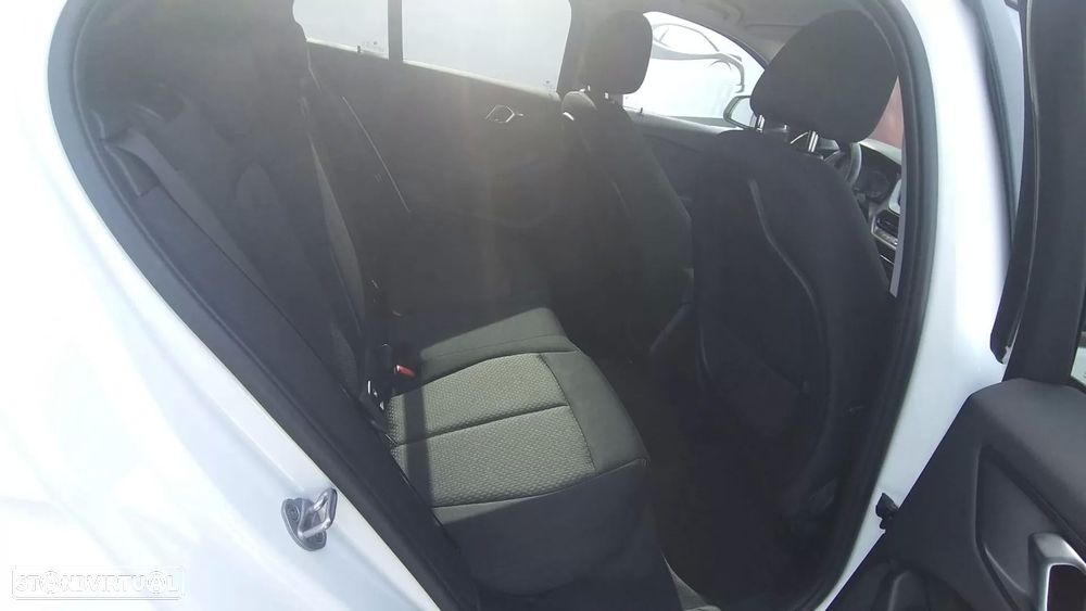 BMW 116 d Pack Essence - 22