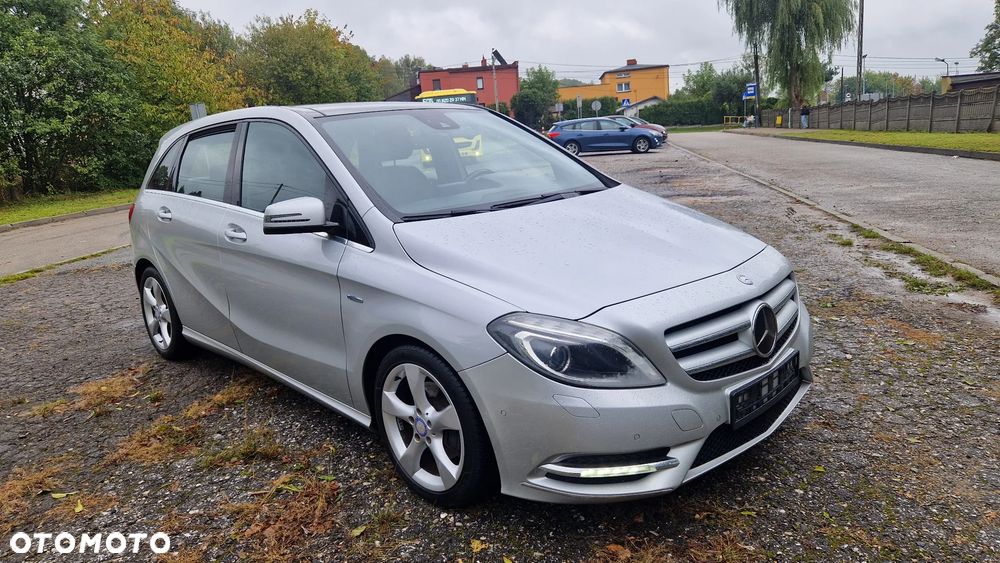 Mercedes-Benz B-Class 2012 photo 3